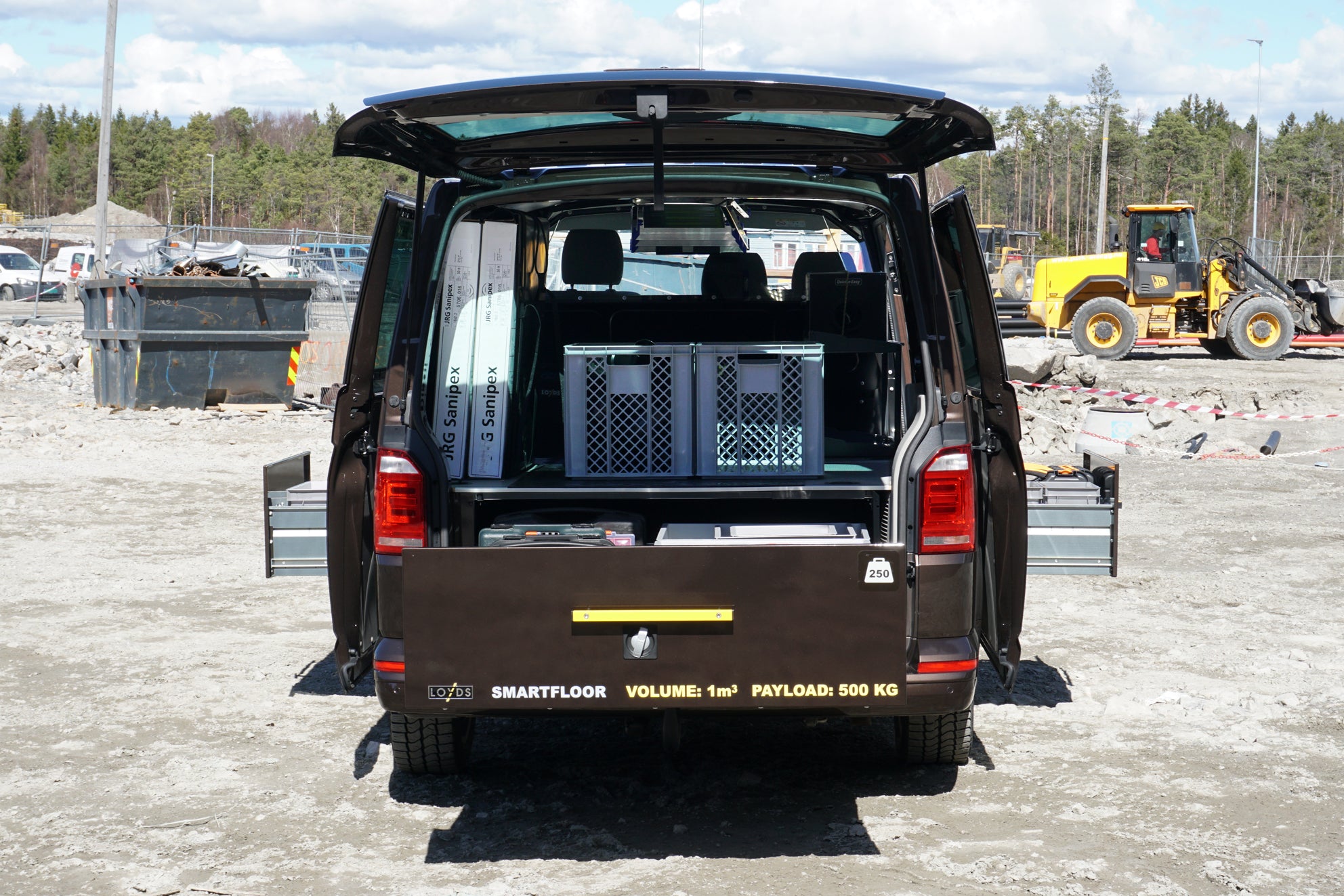 Smartfloor Bilinnredning til Transporter (lang) - tilpasset bil med varmeveksler i varerom - Bilde 5